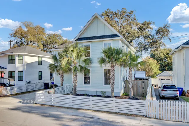 $1,595,000 | 515 Bank Street, Mount Pleasant, SC 29464
