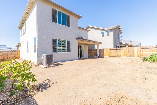 $549,000 | 2148 North Millard Avenue, Fresno, CA 93727