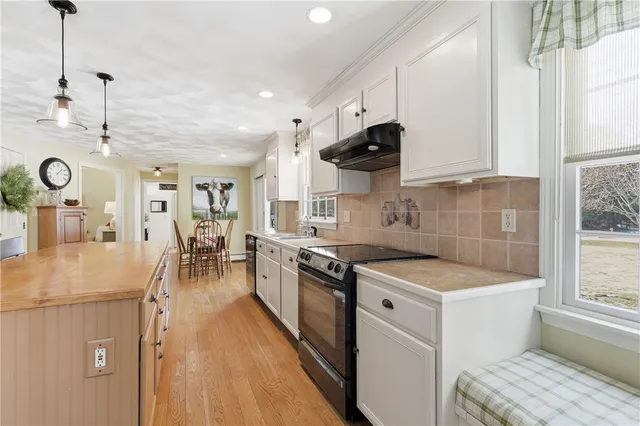 $719,900 | 9 Anna Mac Drive, Cumberland, RI 02864