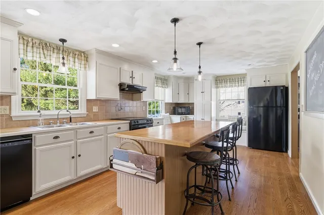 $719,900 | 9 Anna Mac Drive, Cumberland, RI 02864