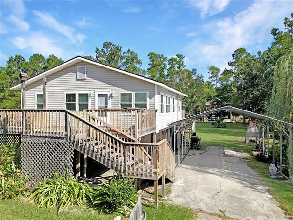 $140,000 | 4098 14th Street, Bay St. Louis, MS 39520