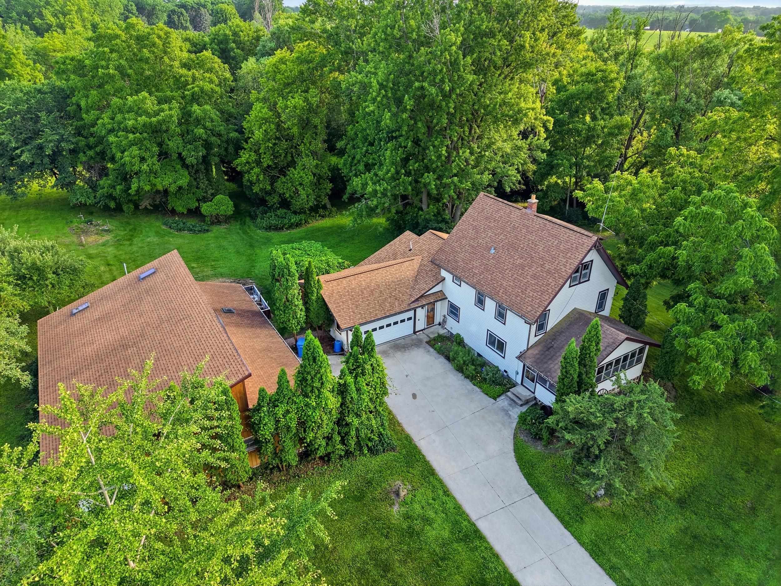 4259 Mahoney Road McFarland, WI 53558 - Photo 10 of 79