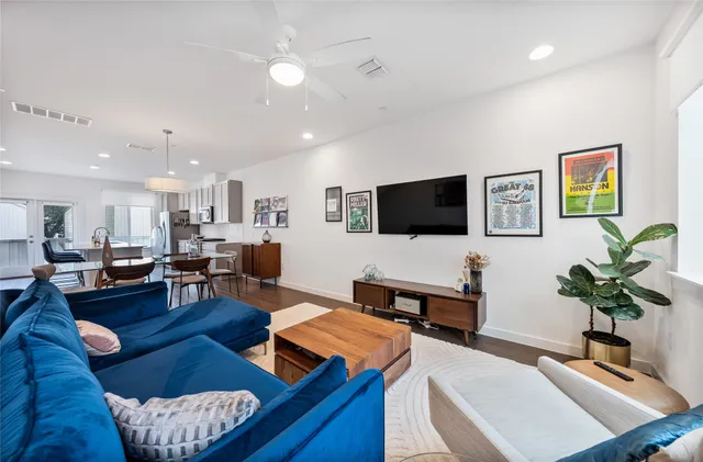 $2,850 | 814 North Bluff Drive, Unit 95, Austin, TX 78745