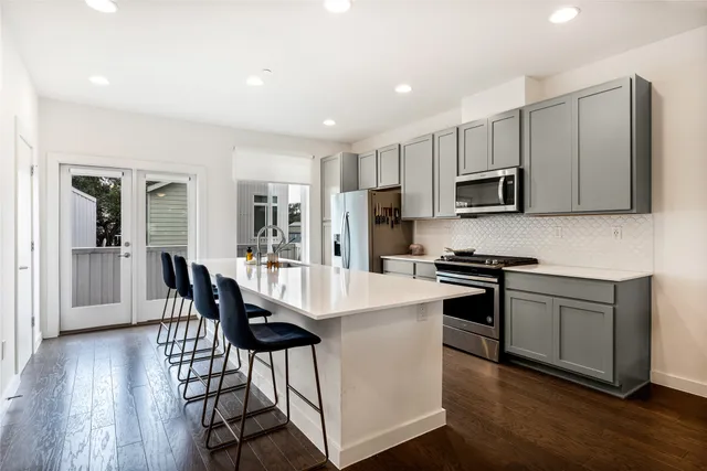 $2,850 | 814 North Bluff Drive, Unit 95, Austin, TX 78745