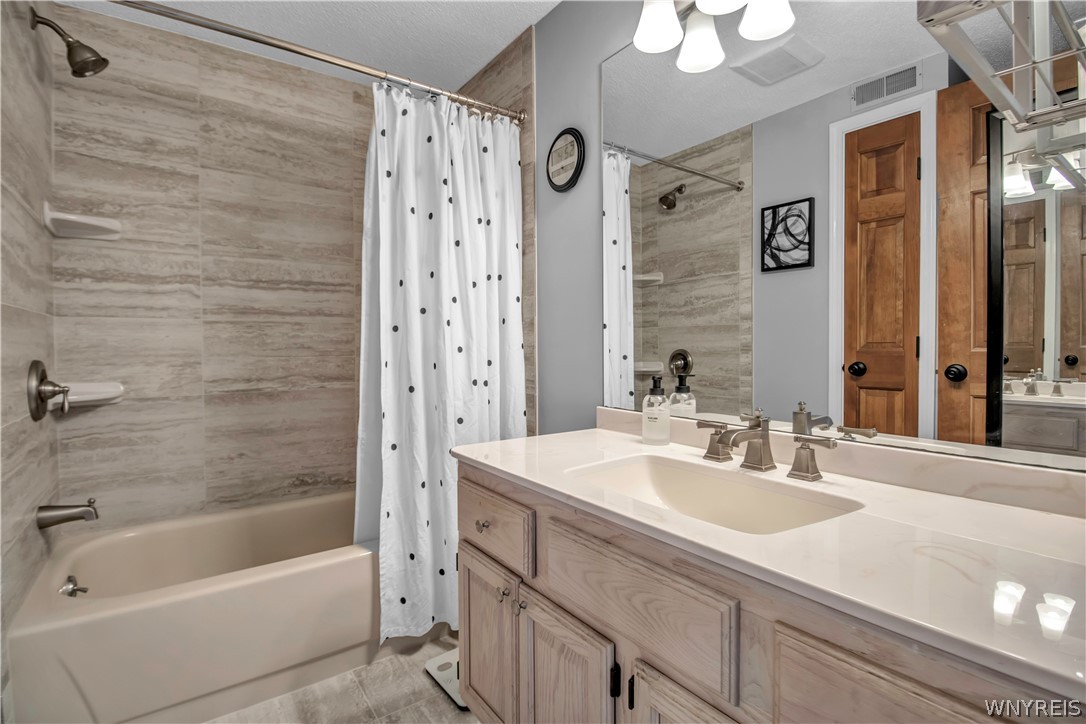 640 Youngs Road, Unit E Amherst, NY 14221 - Photo 19 of 35