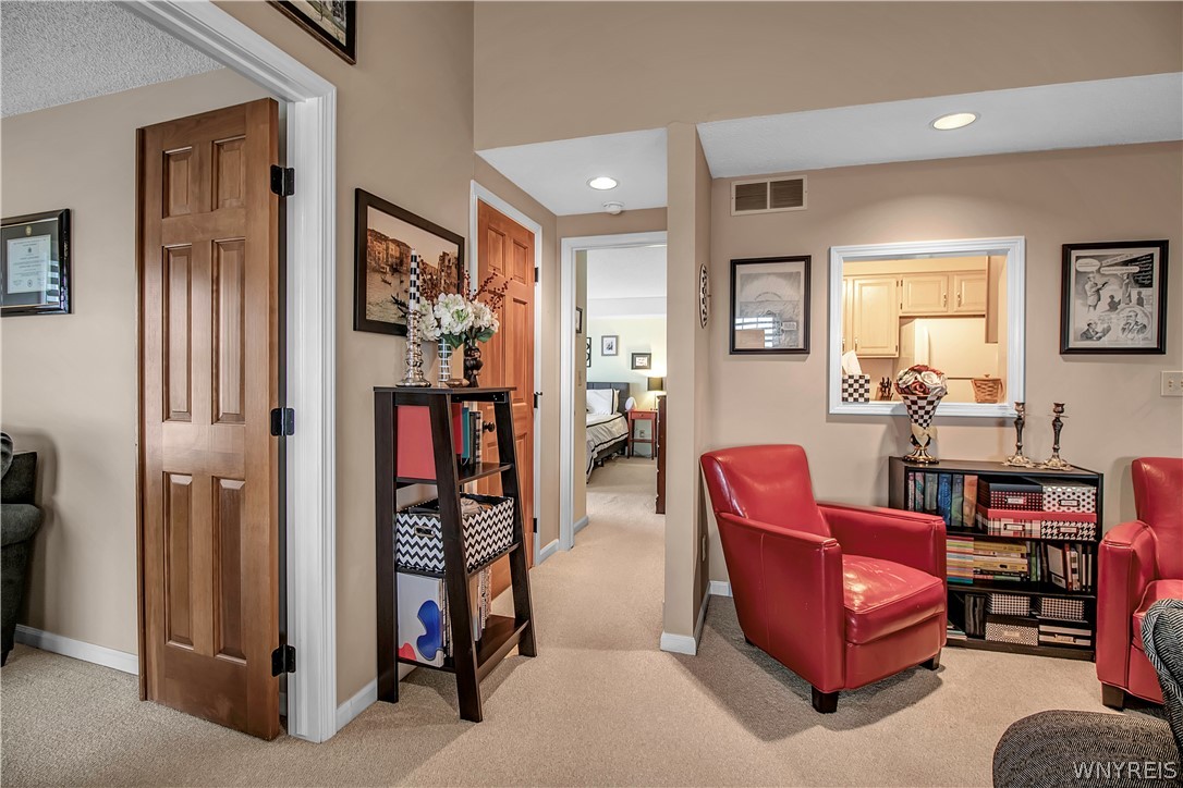 640 Youngs Road, Unit E Amherst, NY 14221 - Photo 7 of 35