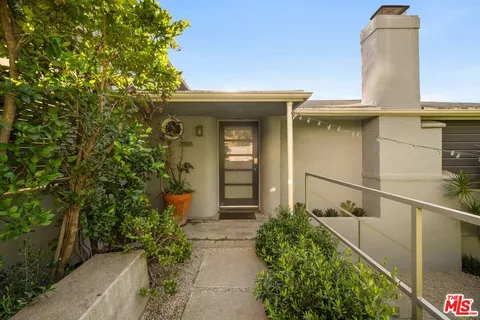 $1,978,000 | 2818 Effie Street, Los Angeles, CA 90026