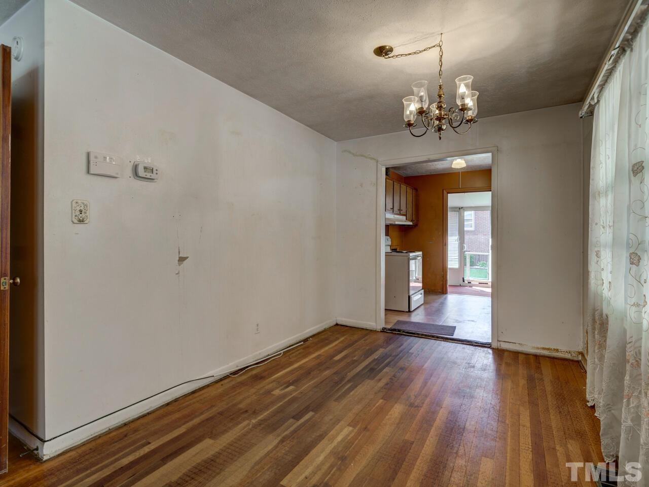 1004 Seabrook Road Raleigh, NC 27610 - Photo 6 of 29 Gallery Image 6