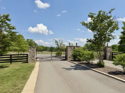 $1,999,990 | 1539 Divine Court, Arrington, TN 37014