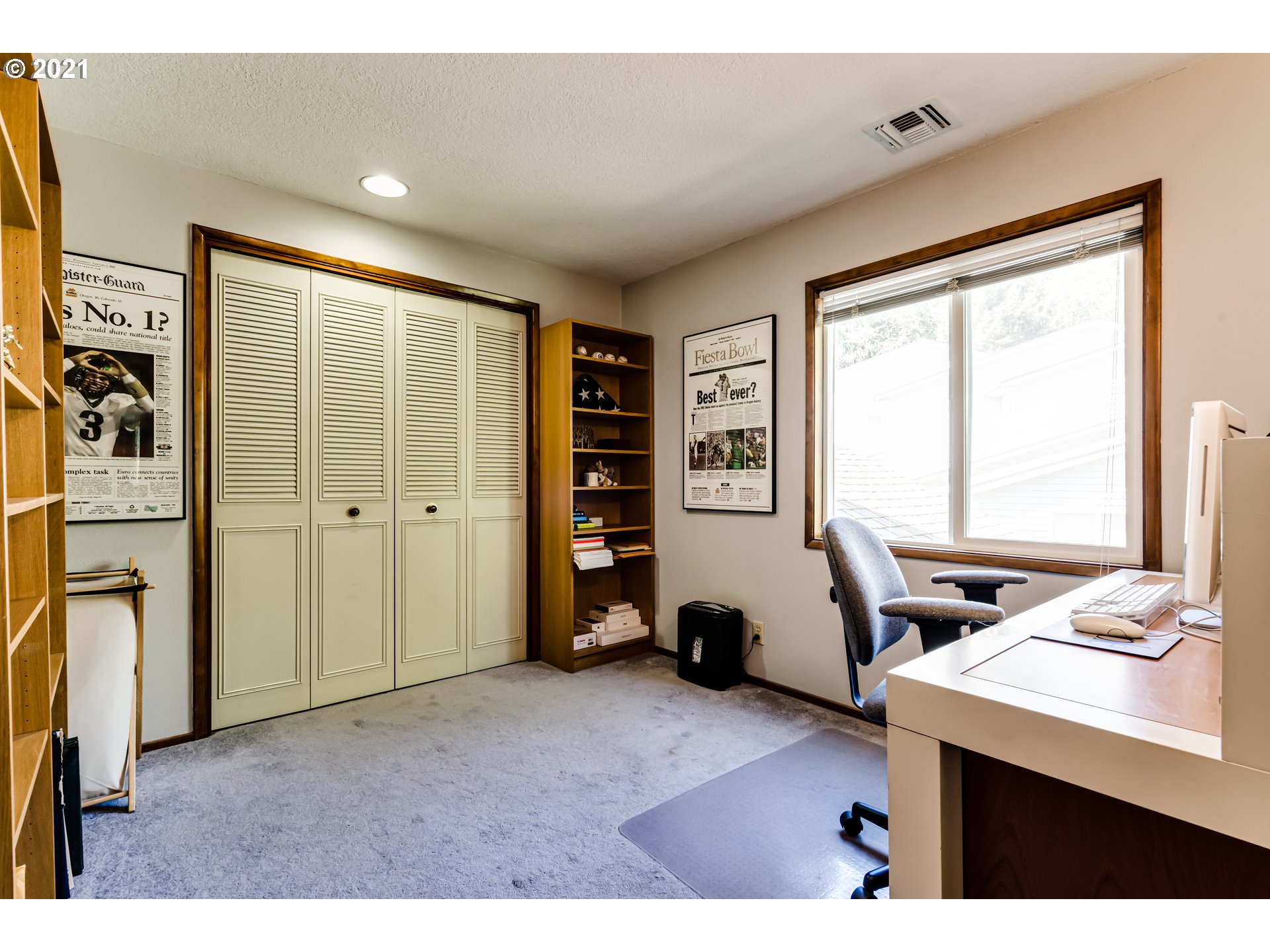 4037 Dillard Road Eugene, OR 97405 - Photo 18 of 28 Gallery Image 18