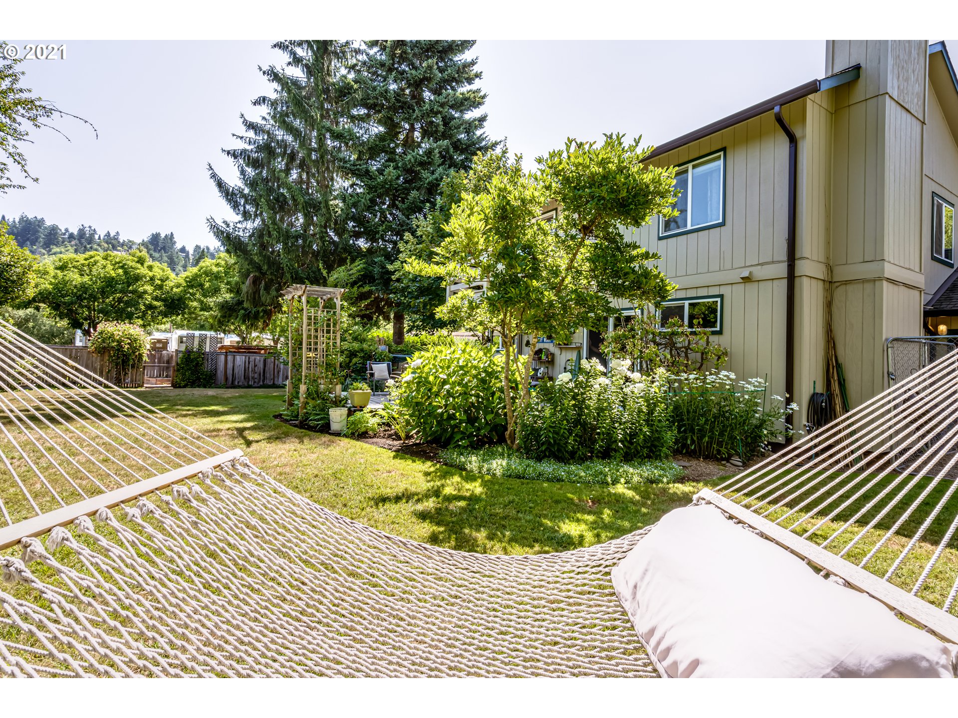 4037 Dillard Road Eugene, OR 97405 - Photo 25 of 28 Gallery Image 25