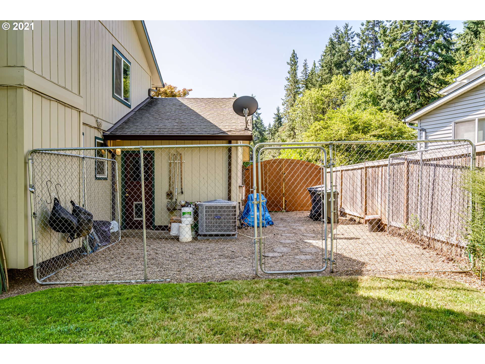 4037 Dillard Road Eugene, OR 97405 - Photo 27 of 28 Gallery Image 27