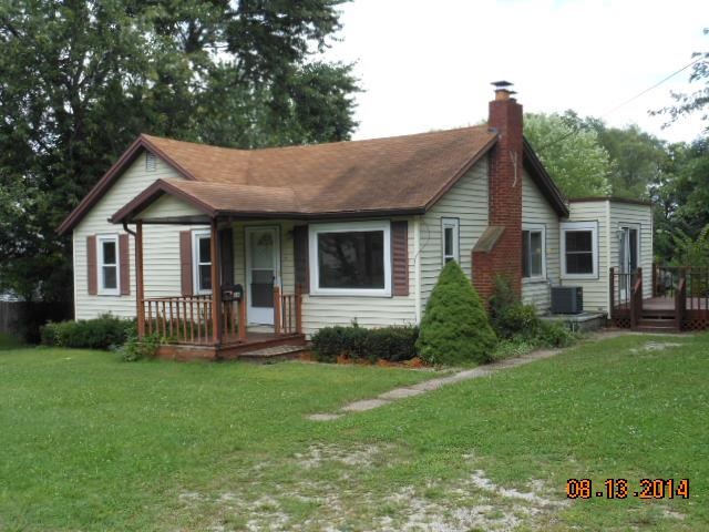 914 Georgia Road Goshen, IN 46528 - Photo 1 of 24 Gallery Image 1