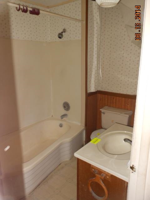 914 Georgia Road Goshen, IN 46528 - Photo 12 of 24 Gallery Image 12
