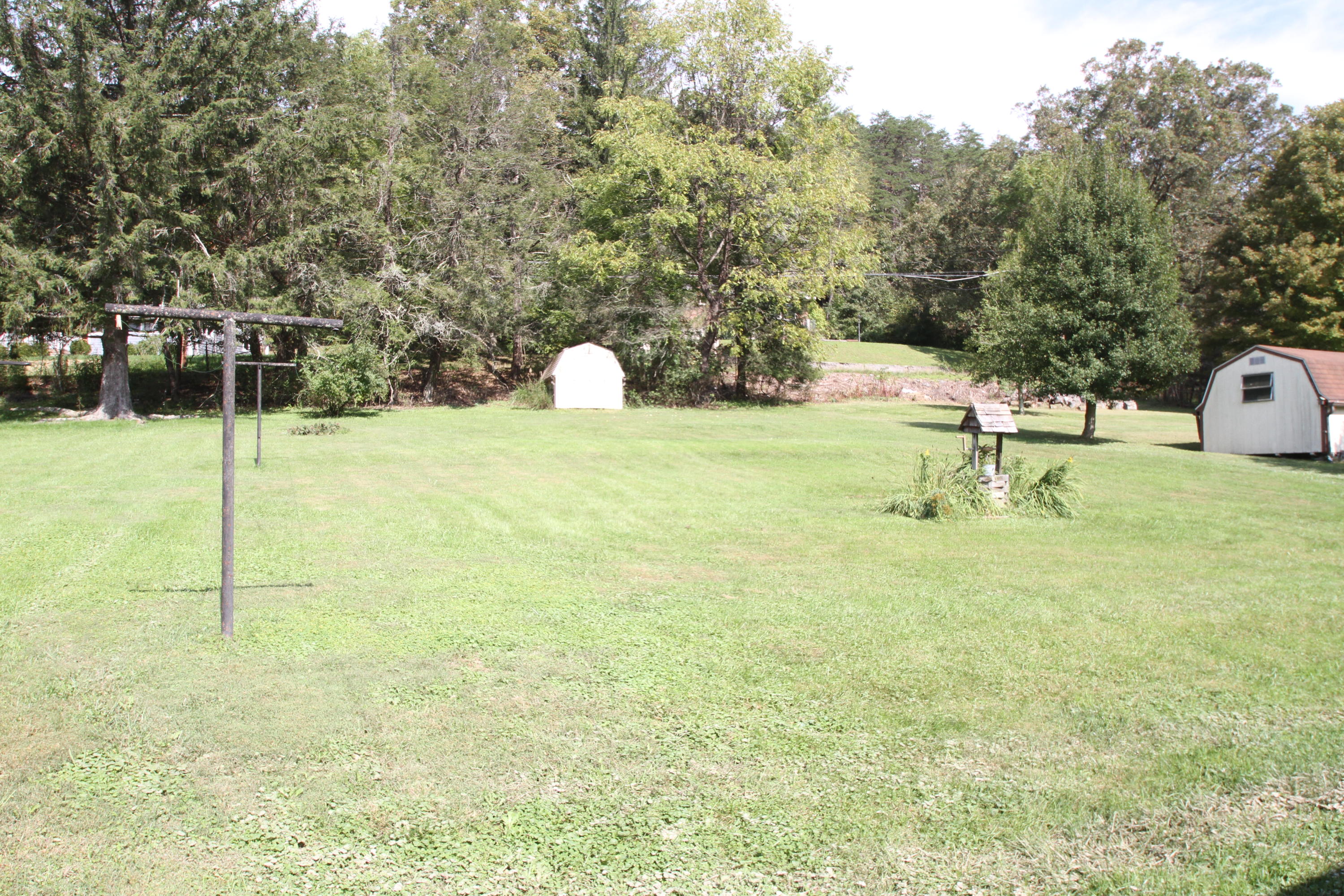 322 Rowan Road White Sulphur Springs, WV 24986 - Photo 32 of 37 Gallery Image 32