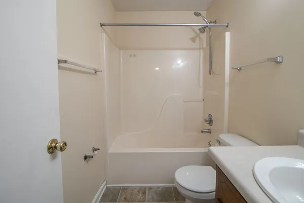 $905 | 371 Peabody Drive, Unit 3, Clarksville, TN 37042