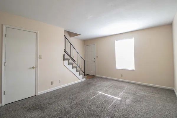 $905 | 371 Peabody Drive, Unit 3, Clarksville, TN 37042