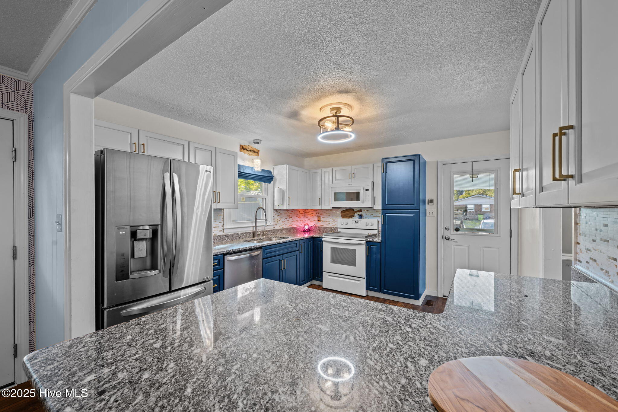 200 Stratford Road Havelock, NC 28532 - Photo 18 of 25 KITCHEN3