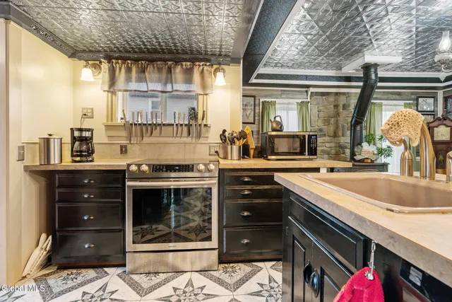 $369,900 | 422 Highway 43, Stephentown, NY 12168