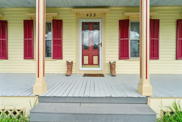 $369,900 | 422 Highway 43, Stephentown, NY 12168