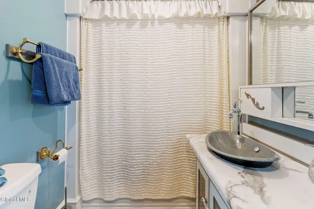 $369,900 | 422 Highway 43, Stephentown, NY 12168