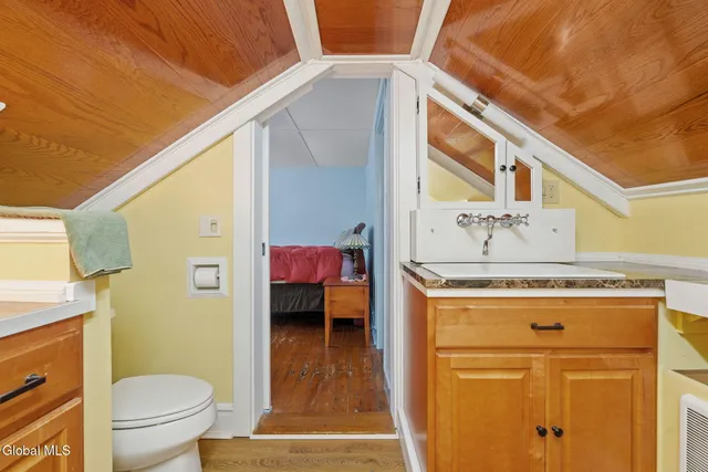 $369,900 | 422 Highway 43, Stephentown, NY 12168