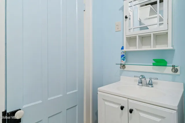 $369,900 | 422 Highway 43, Stephentown, NY 12168