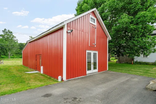 $369,900 | 422 Highway 43, Stephentown, NY 12168