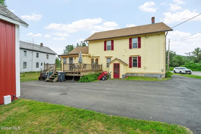 $369,900 | 422 Highway 43, Stephentown, NY 12168
