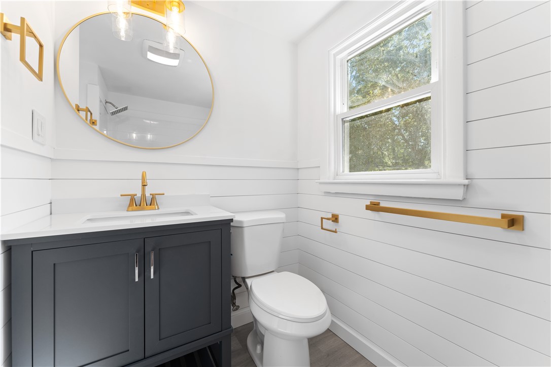 350 Annaquatucket Road North Kingstown, RI 02852 - Photo 14 of 30 Gallery Image 14