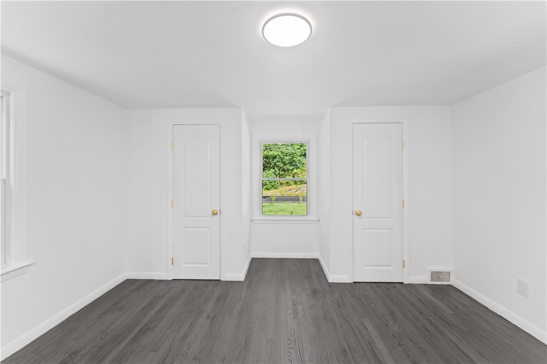 350 Annaquatucket Road North Kingstown, RI 02852 - Photo 23 of 30 Gallery Image 23