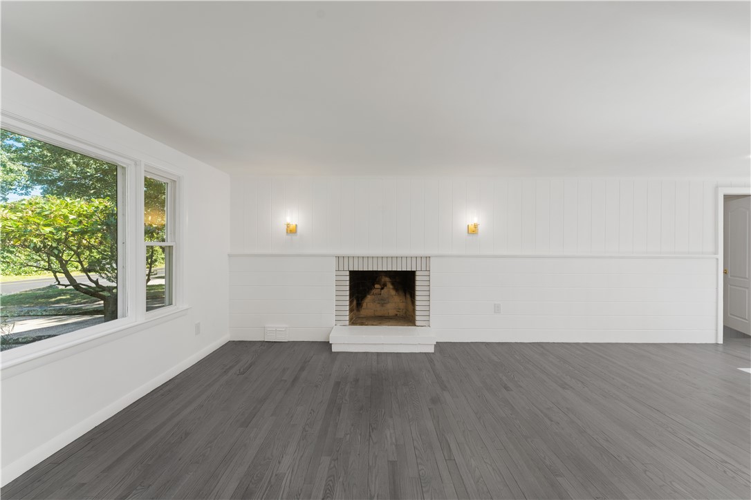 350 Annaquatucket Road North Kingstown, RI 02852 - Photo 10 of 30 Gallery Image 10