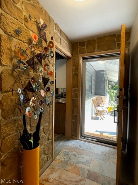 401 Strader Road Akron, OH 44305 - Photo 6 of 26 Foyer