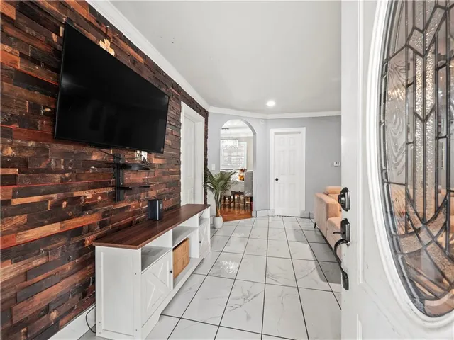 $330,000 | 1362 Craig Drive, Sugar Hill, GA 30518