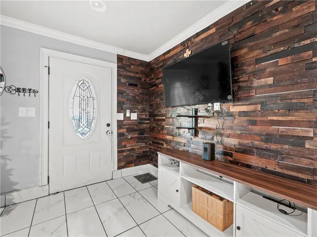 $330,000 | 1362 Craig Drive, Sugar Hill, GA 30518