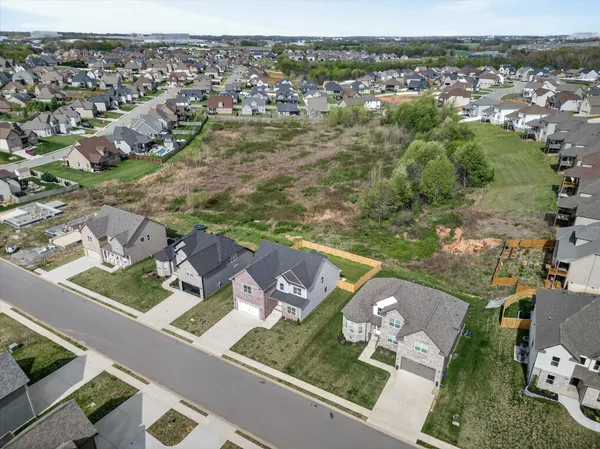 $534,900 | 2626 Remington Trace, Clarksville, TN 37043