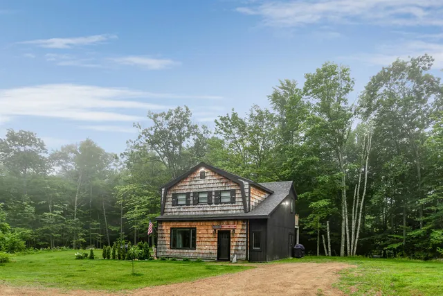 $629,000 | 237 Glen Ledge Road, Bartlett, NH 03838