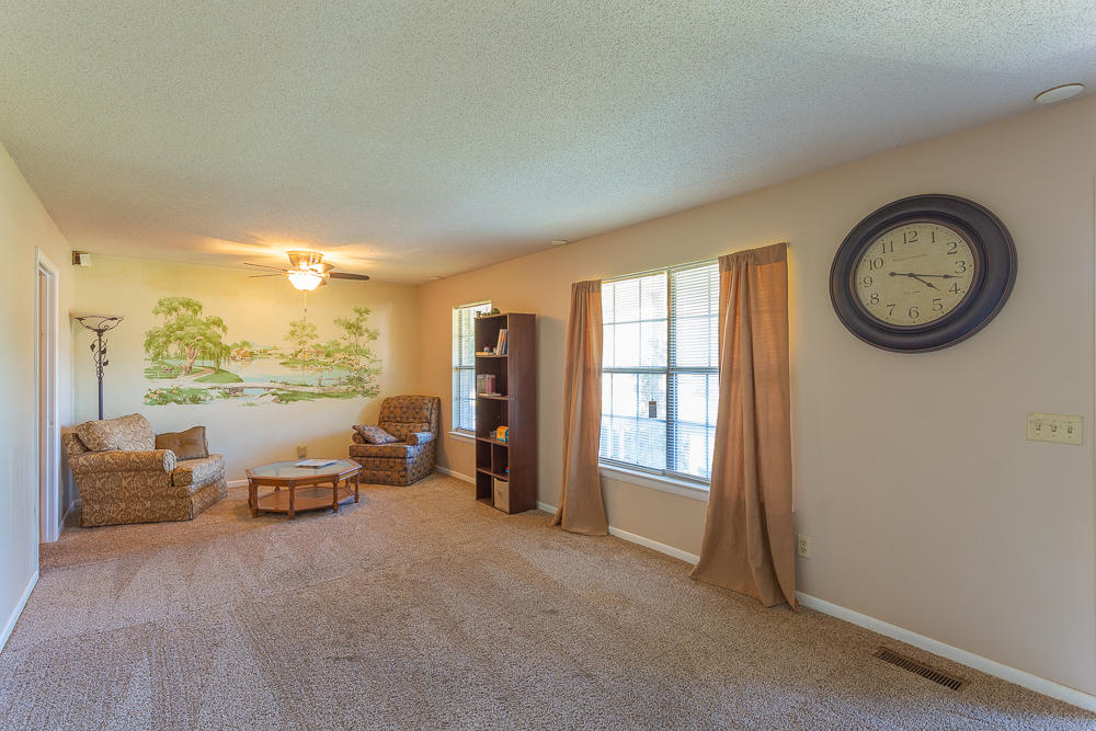 1323 Holcomb Road Ringgold, GA 30736 - Photo 5 of 32 1323 Holcomb HD Interiors-19