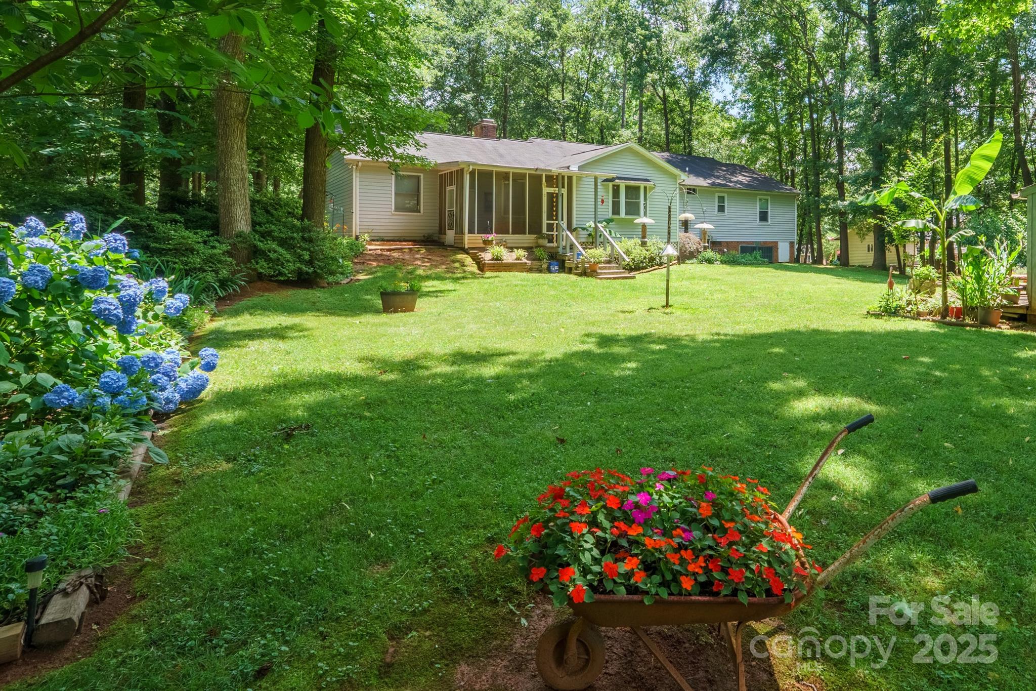 116 April Lane Dallas, NC 28034 - Photo 4 of 48