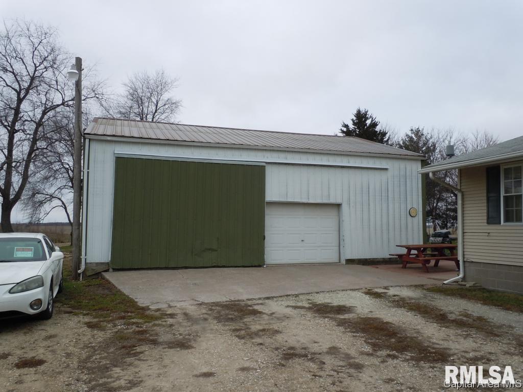 103 West Spring Grove Avenue Alexis, IL 61412 - Photo 4 of 29 Gallery Image 4
