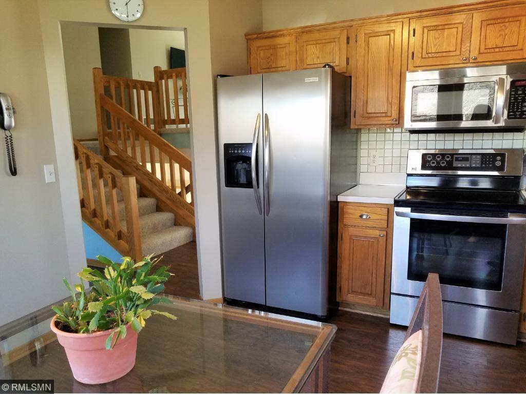1072 Kettle Creek Road Eagan, MN 55123 - Photo 3 of 20 Gallery Image 3