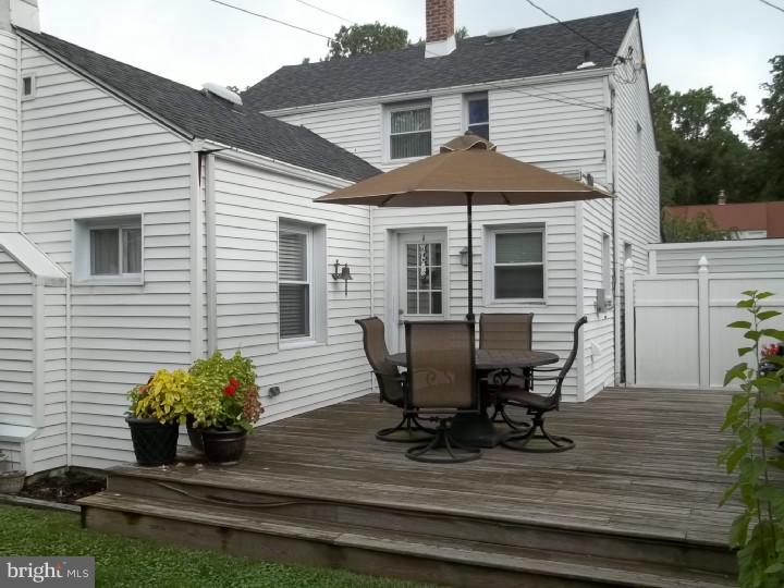 2320 Mole Road Secane, PA 19018 - Photo 3 of 19 Exterior Back