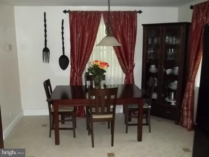 2320 Mole Road Secane, PA 19018 - Photo 8 of 19 Dining Room