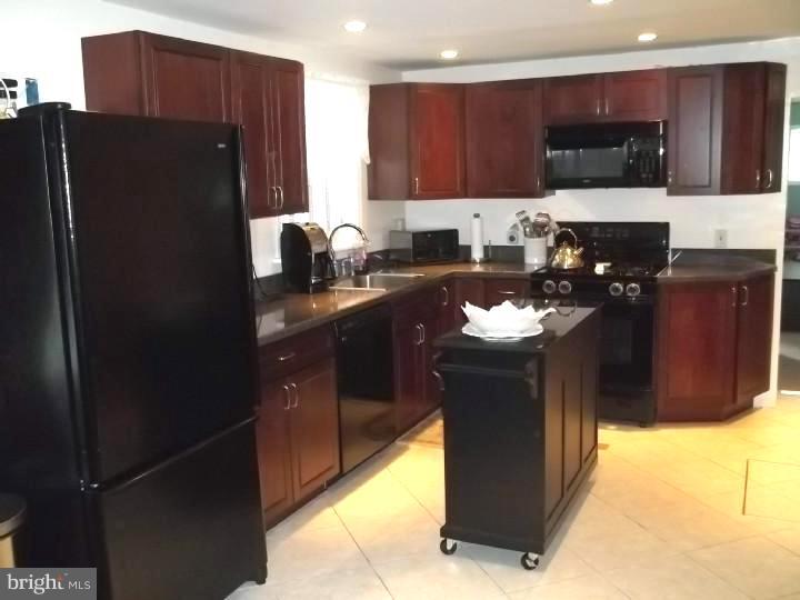 2320 Mole Road Secane, PA 19018 - Photo 9 of 19 Kitchen