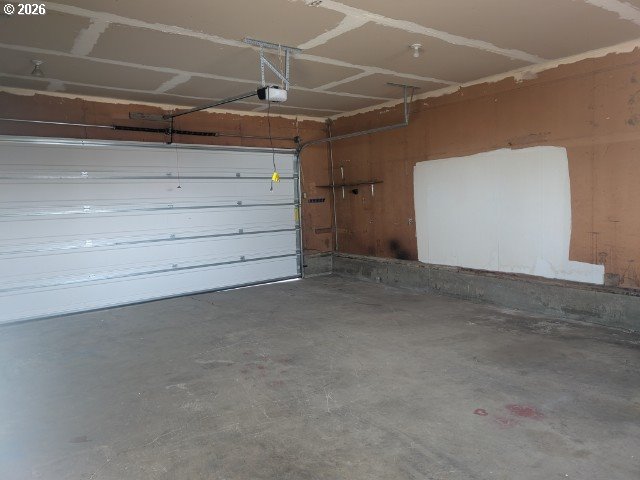 1380 Detroit Street Elgin, OR 97827 - Photo 12 of 28 a view of a garage