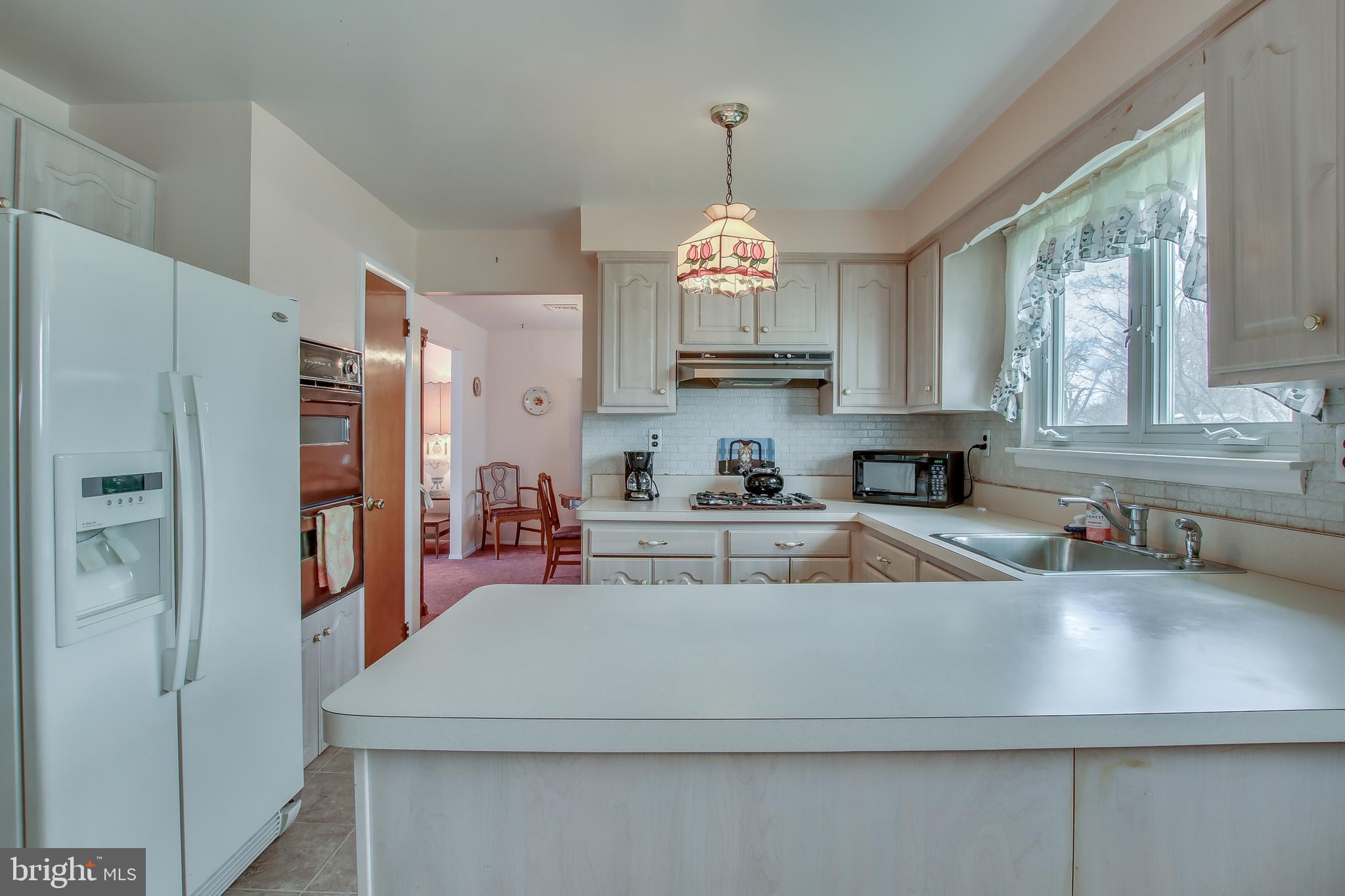 1530 Windmill Road Warminster, PA 18974 - Photo 16 of 37 Kitchen