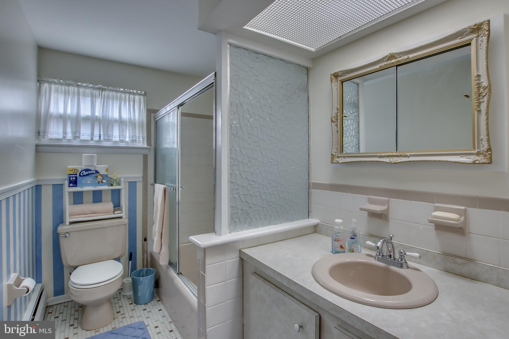 1530 Windmill Road Warminster, PA 18974 - Photo 27 of 37 Hall Bath