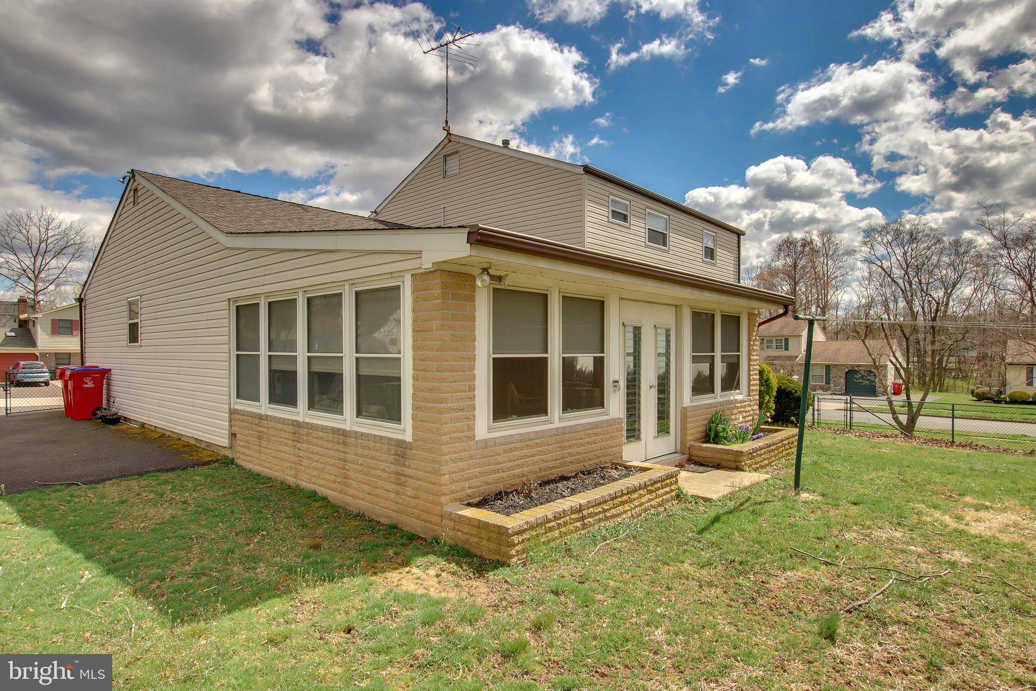 1530 Windmill Road Warminster, PA 18974 - Photo 34 of 37 Exterior Side View