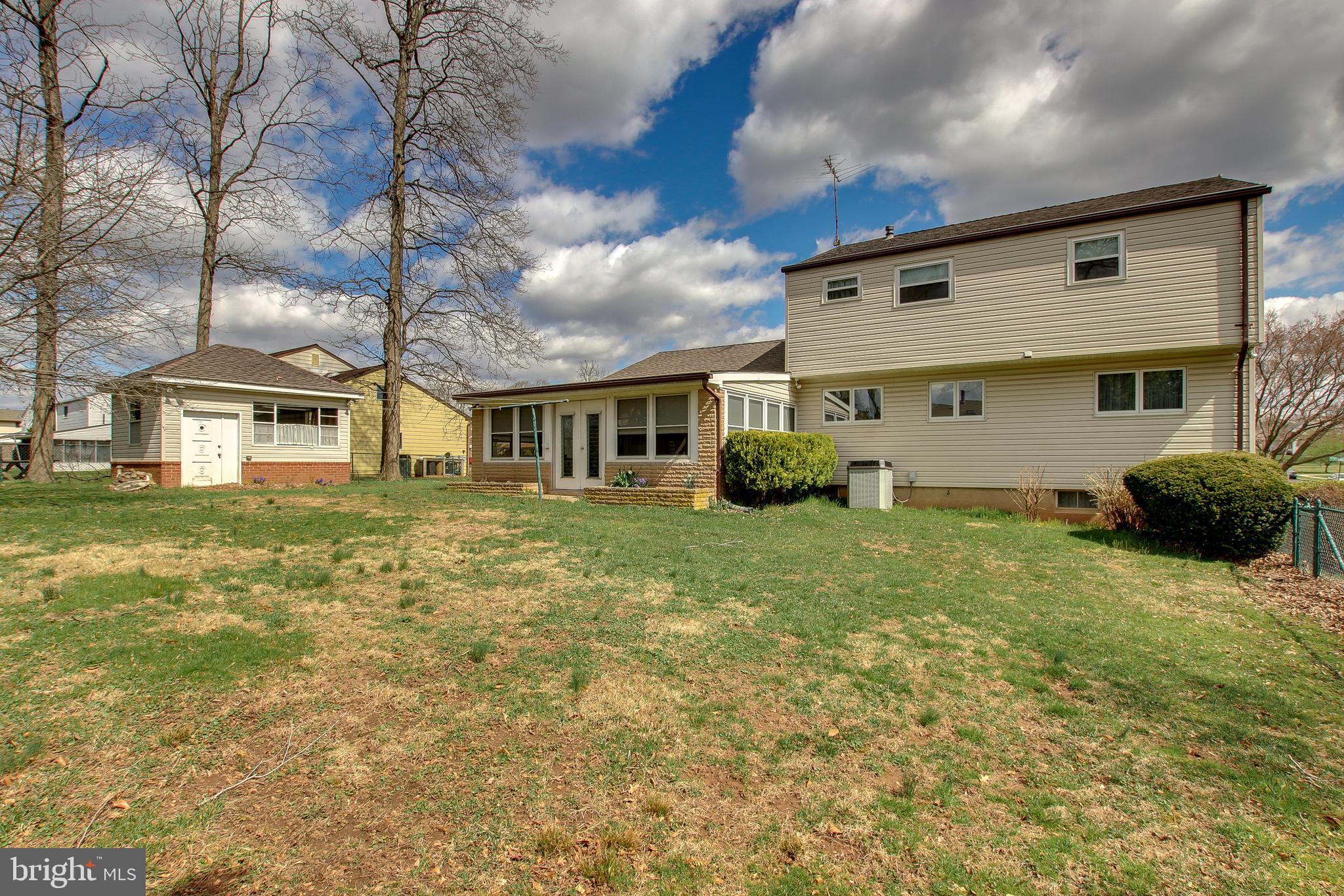 1530 Windmill Road Warminster, PA 18974 - Photo 35 of 37 Exterior Back