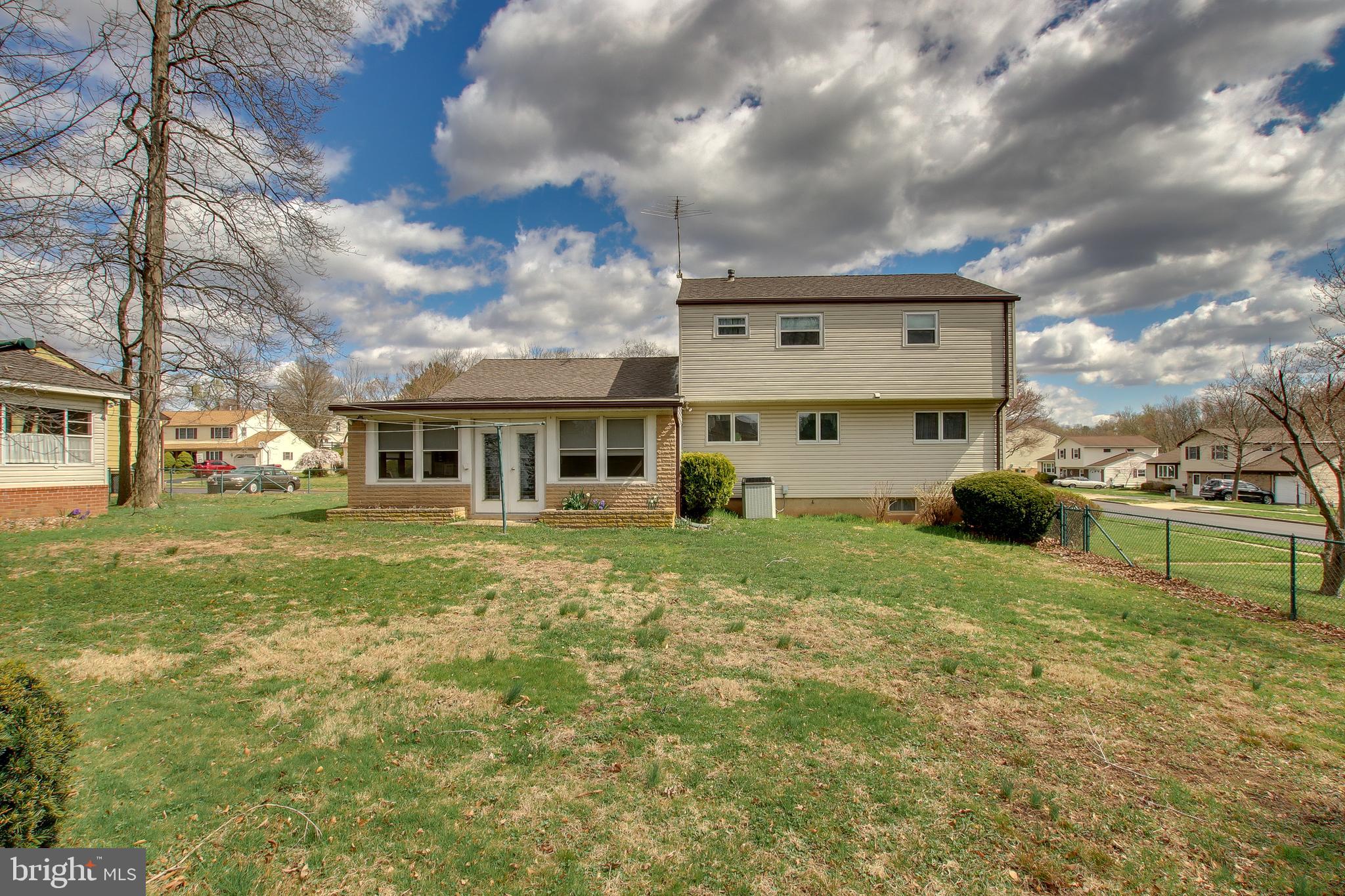 1530 Windmill Road Warminster, PA 18974 - Photo 36 of 37 Exterior Back